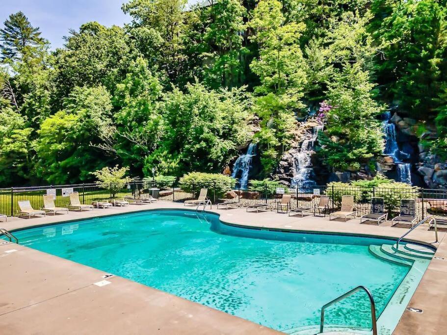 Cabin-N-Smokys! Indoor Resort Pool Views Hot Tub Game Room Sevierville Luaran gambar