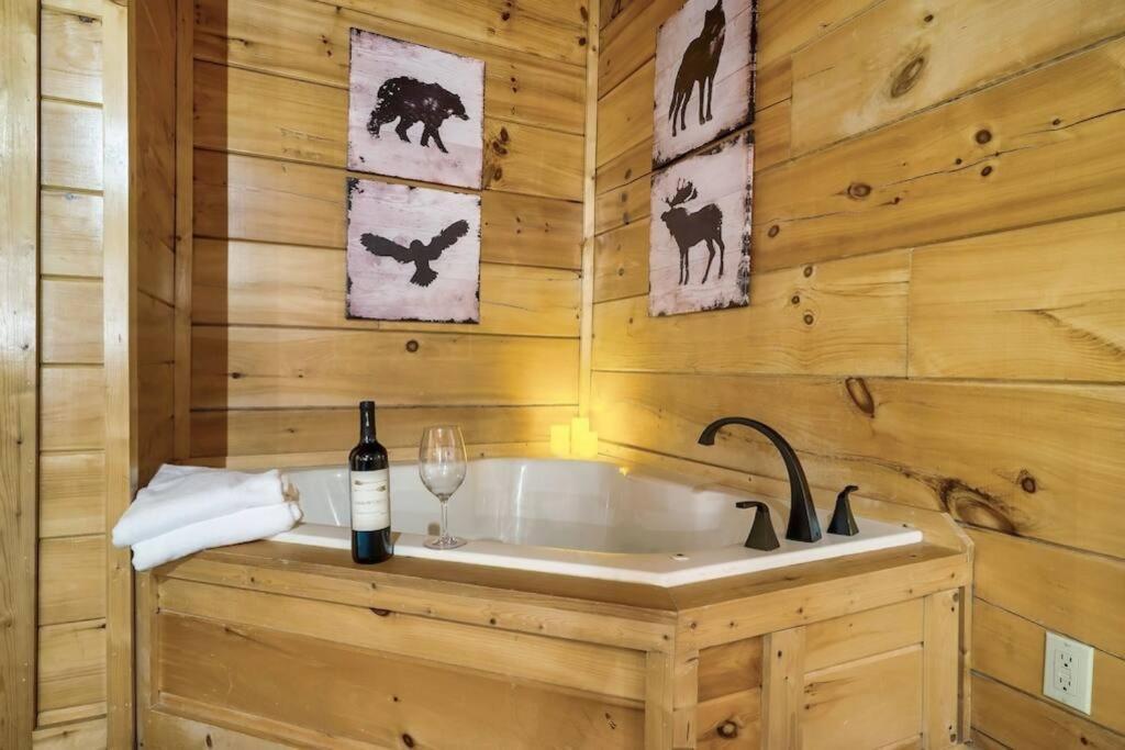 Cabin-N-Smokys! Indoor Resort Pool Views Hot Tub Game Room Sevierville Luaran gambar