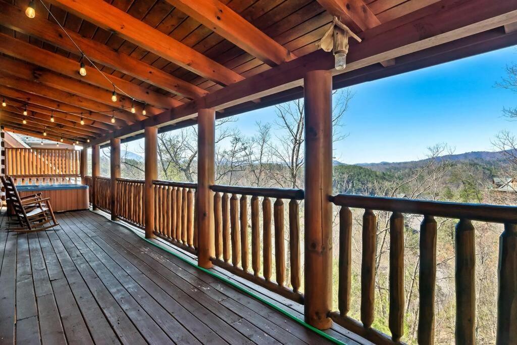 Cabin-N-Smokys! Indoor Resort Pool Views Hot Tub Game Room Sevierville Luaran gambar