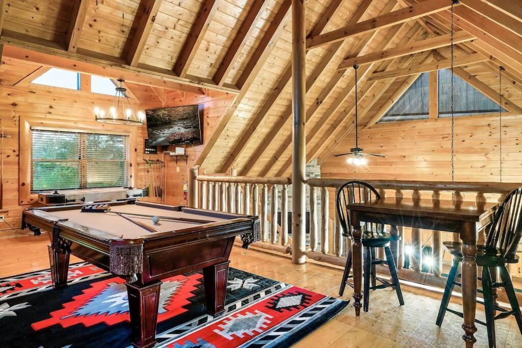 Cabin-N-Smokys! Indoor Resort Pool Views Hot Tub Game Room Sevierville Luaran gambar